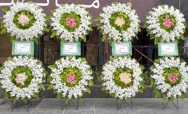 راهنمای انتخاب متن پیام تسلیت روی تاج گل