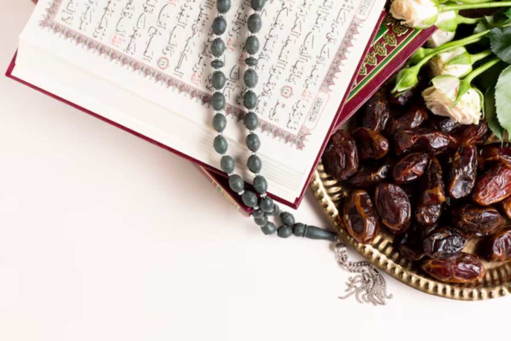 خیرات برای اموات: انواع و بهترین روش های ماندگار